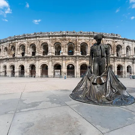 A 5 Min Des Arenes Apartamento Nîmes